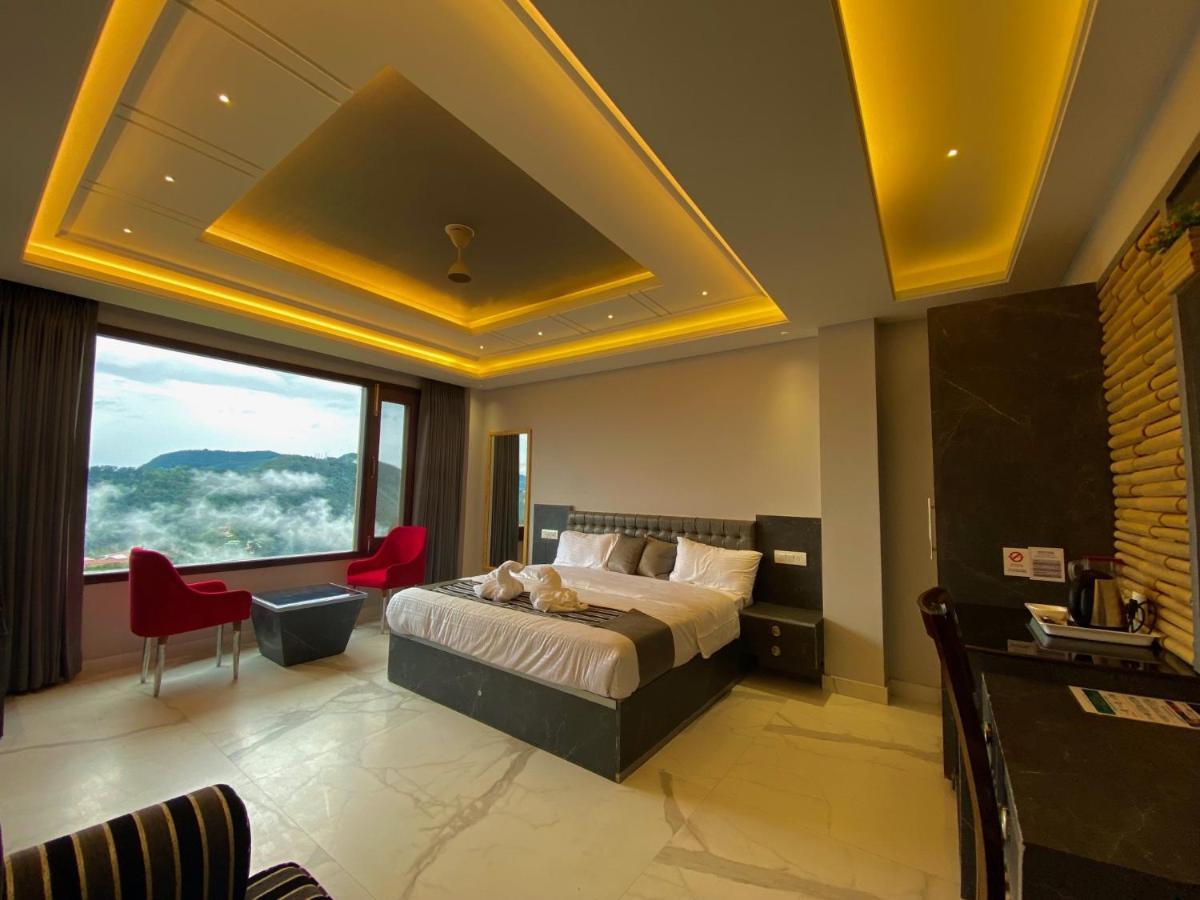 The Westberry 50Mtrs Offroading And 50 Mtrs Nature Path Bed & Breakfast Шимла Екстериор снимка
