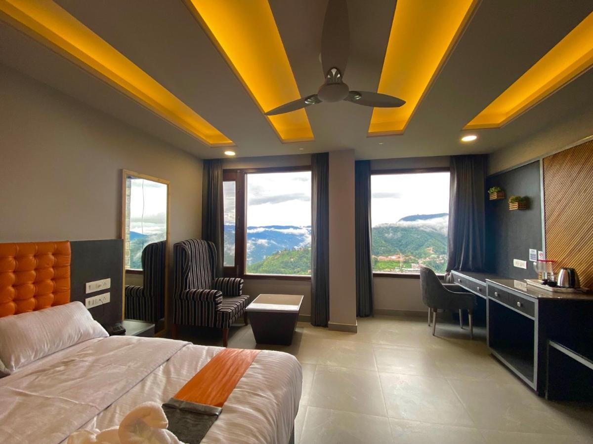 The Westberry 50Mtrs Offroading And 50 Mtrs Nature Path Bed & Breakfast Шимла Екстериор снимка